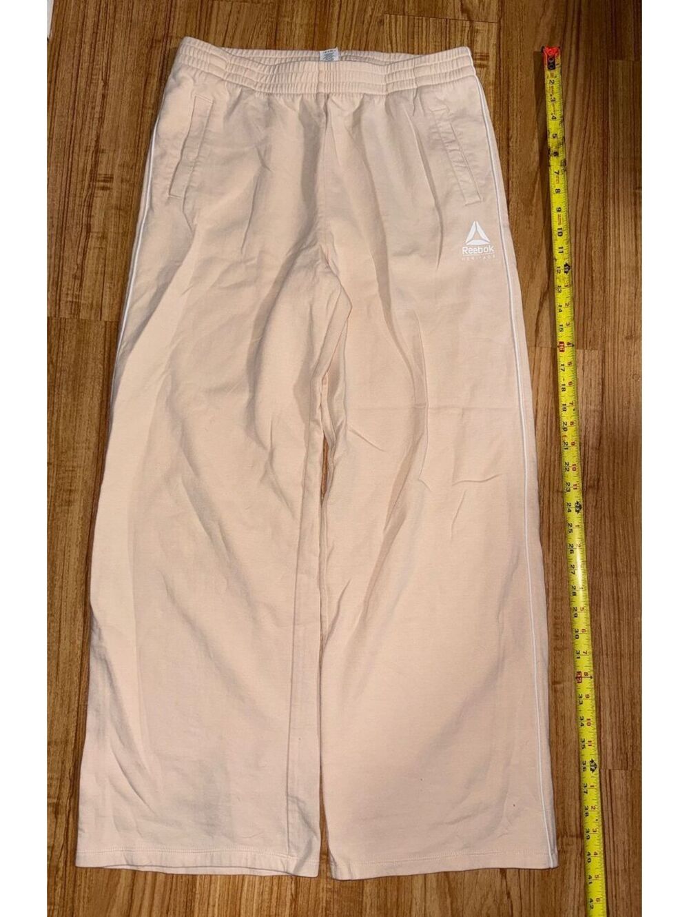 Reebok Women's Peach Wide Leg Lounge Pants M